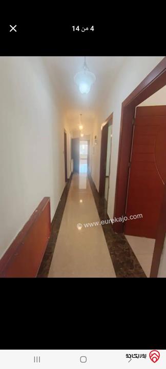 شقة مساحة 140م طابق ثالث للايجار في عمان - الرابية