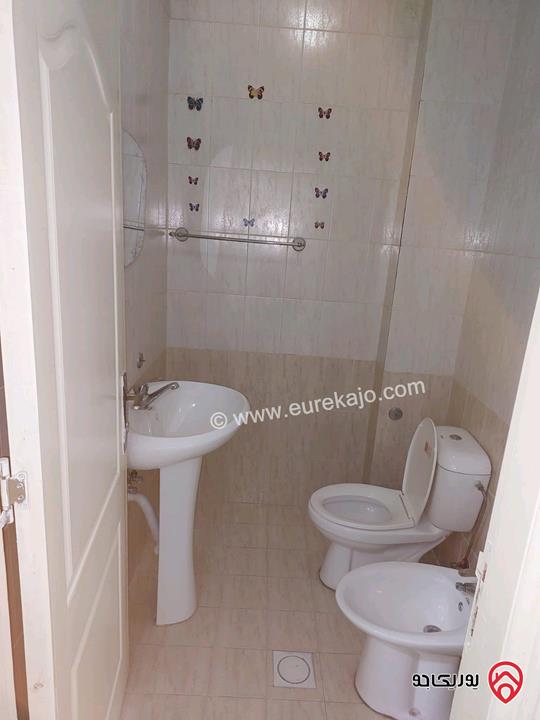 شقة طابق اول مساحة 70م للبيع في عمان - الشميساني