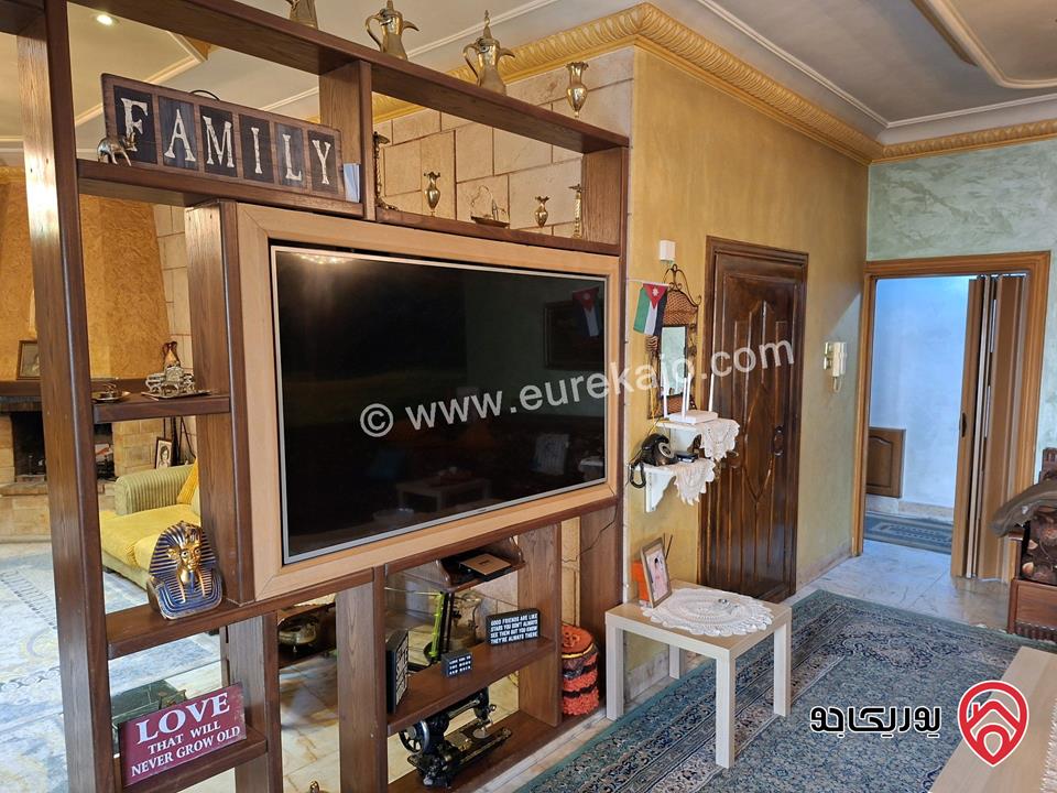 فيلا مساحة 218م على أرض 406م للبيع في الزرقاء - مدينة الشرق