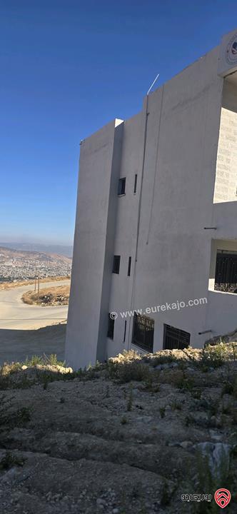 مبنى تجاري مركزي على أرض 330م للبيع في عمان - الجبيهة