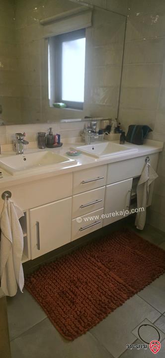 شقة طابق ثالث مساحة 207م مع مساحة 100 على السطح مش مبني للبيع في عمان - دير غبار