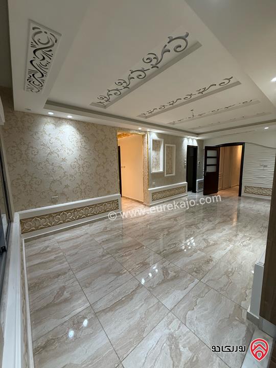 شقة طابق ثالث مساحة 200م للبيع في عمان - ربوة عبدون