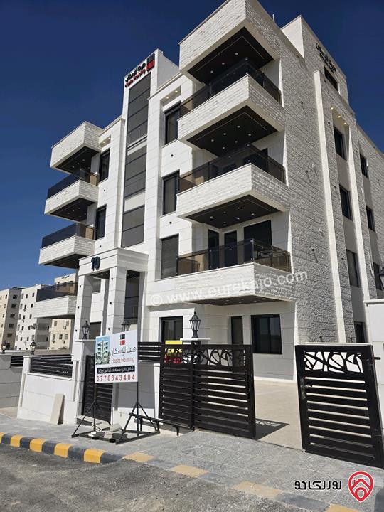 شقة أرضية مساحة 143م مع باركنج وترس ومدخل خاص 50م للبيع في عمان - شفا بدران