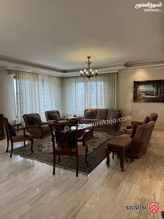 شقة مفروشة طابق ثالث مساحة 375م للايجار في عمان - الرابية