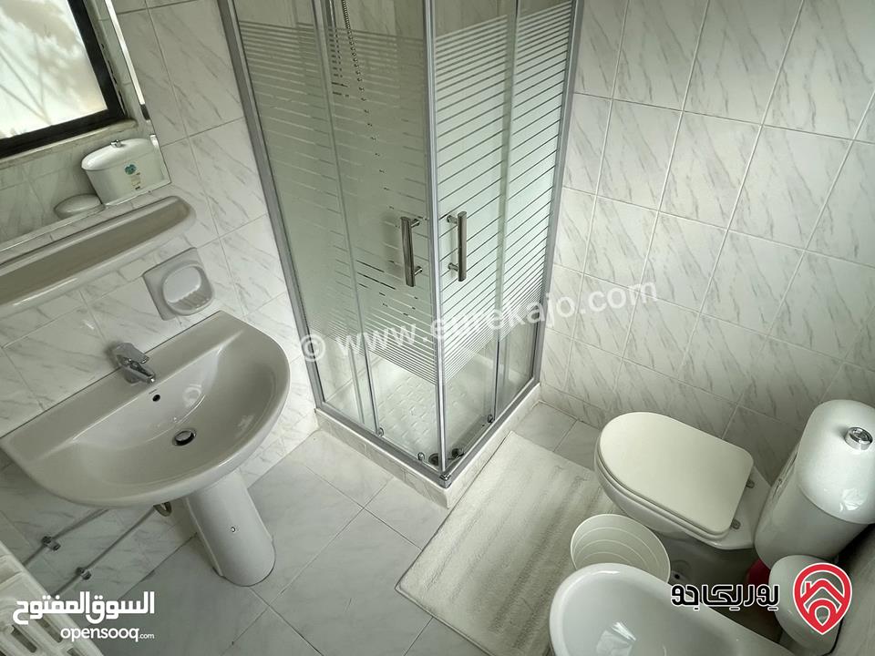 شقة مفروشة مساحة 100م للايجار في عمان - ام اذينة 