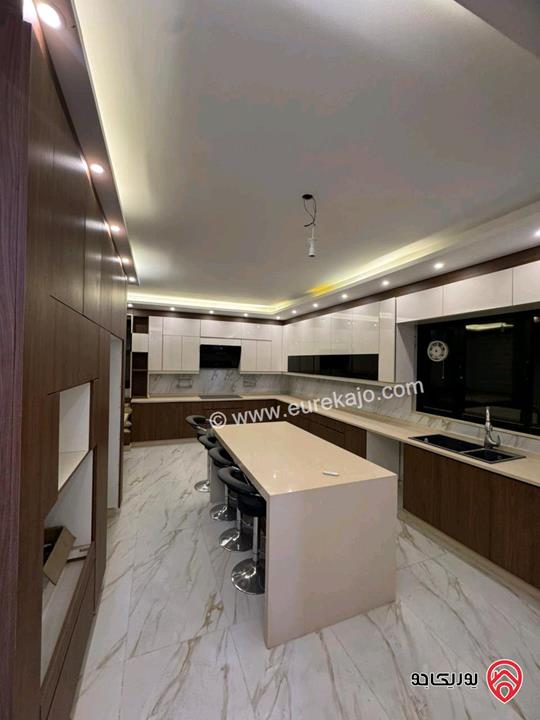 فيلا جديدة لم تسكن مساحة 700 متر للايجار في عمان - تلاع العلي 