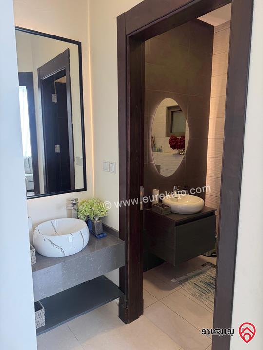 شقة فاخرة مساحة 200م طابق ثالث للبيع في عمان - خلدا العوجانيه