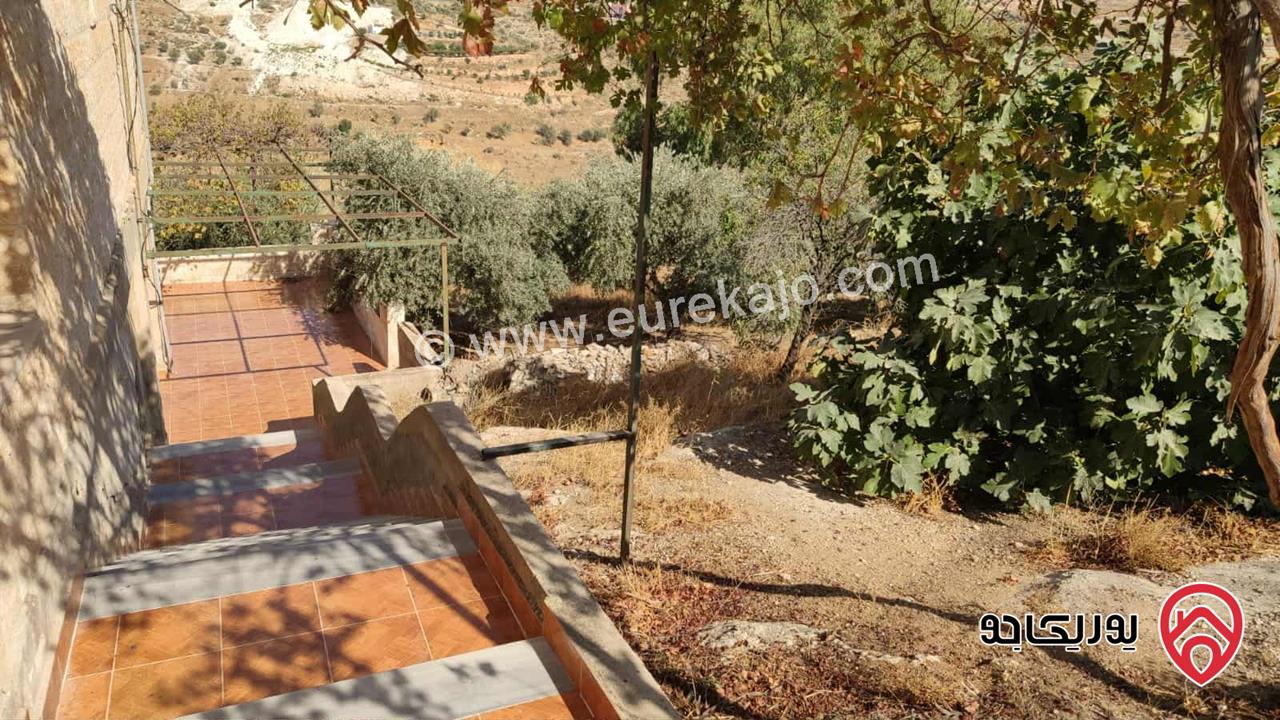 مزرعة مميزة مساحة الأرض 3 دونم و 924م والبناء 388م للبيع في جرش