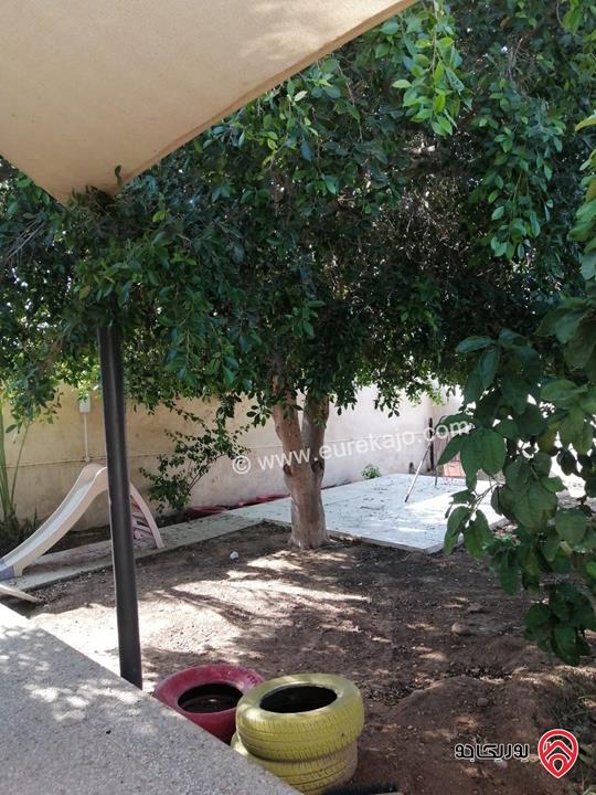 مزرعة (بيت ريفي جميل ) مساحة الأرض 900م والبناء 170م في منطقة الأغوار الوسطى ظهرة الرمل
