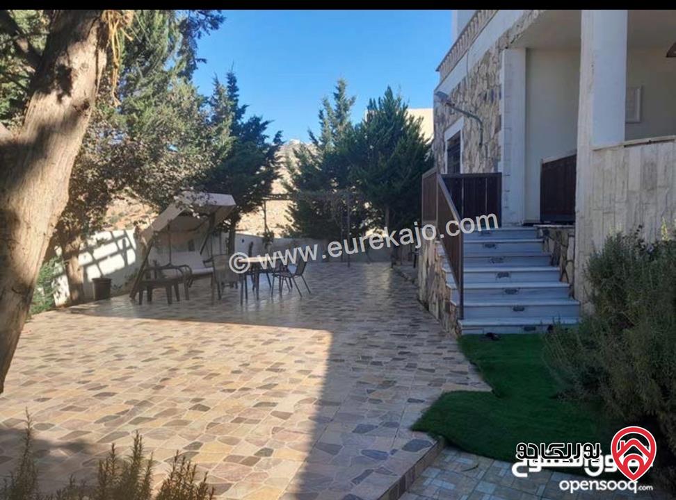 فيلا دوبلكس مساحة 300م على أرض 480م للبيع في مغاريب السلط 