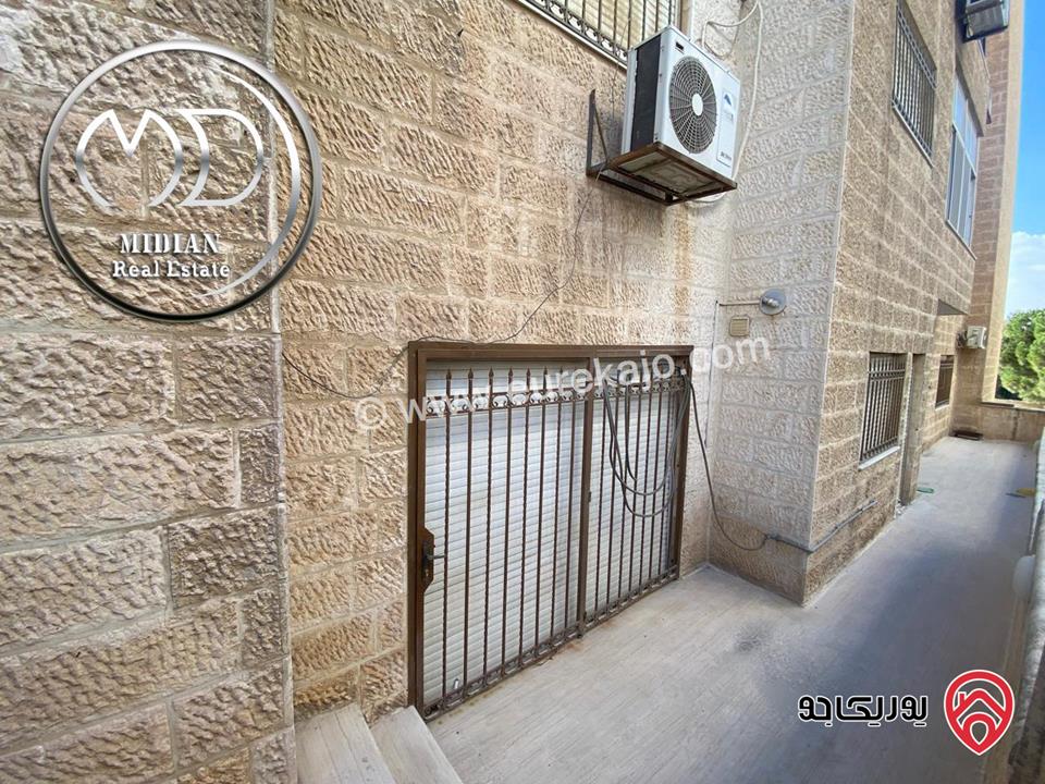 شقة شبه ارضي للبيع في عمان - الرابية مساحة 195م تشطيبات ديكورات سوبر ديلوكس بسعر مميز جداً