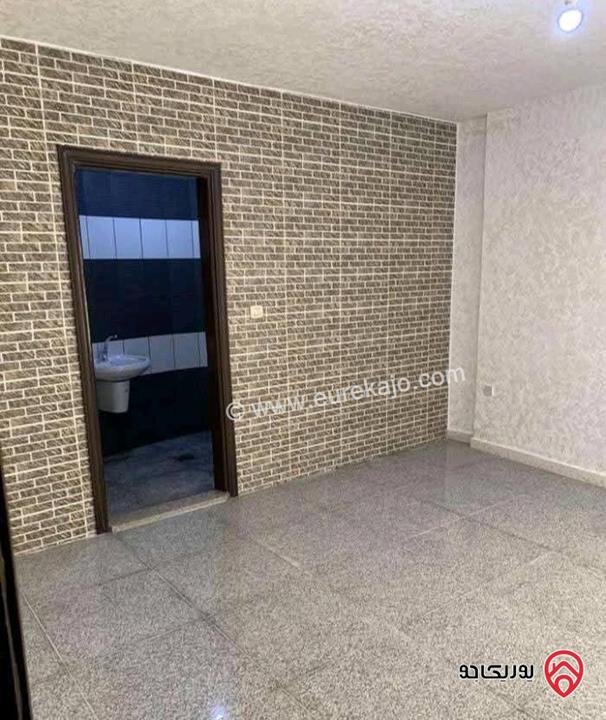 شقة فارغة مساحة 130م طابق ثالث للايجار في عمان - تلاع العلي