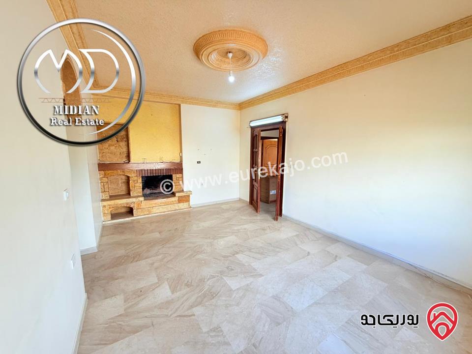 شقة فارغة للايجار في عمان - خلدا مقابل المعارف مساحة 230م 4 نوم طابق ثاني تشطيبات سوبر ديلوكس بسعر مميز