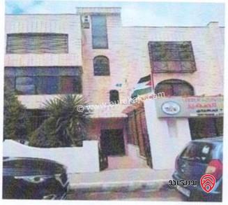 سطح عمارة مساحة 323م للبيع في عمان - تلاع العلي مطل على شارع الجاردنز وشارع المدينة المنورة بسعر لقطة