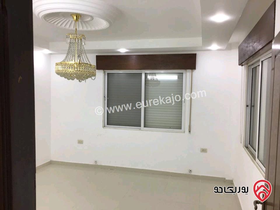 رووف طابق ثاني فني مساحة 330م للبيع في اربد - الحصن