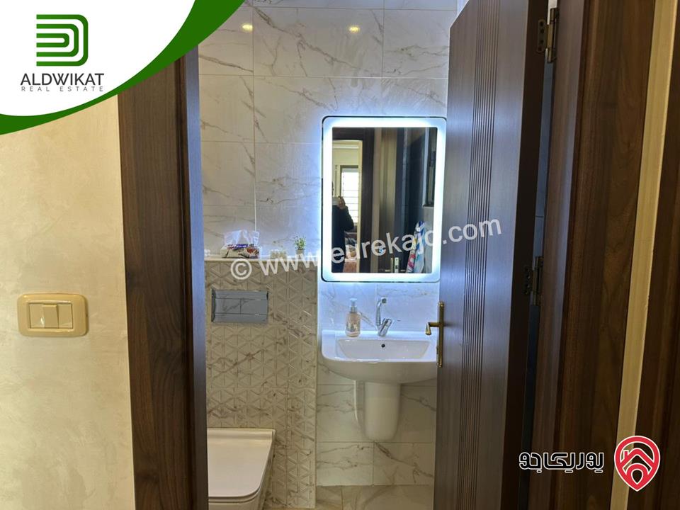 شقة شبه ارضي مفروشه للبيع في عمان - تلاع العلي المساحة الداخلية 81م والخارجية 33م موقع هادىء تشطيب حديث