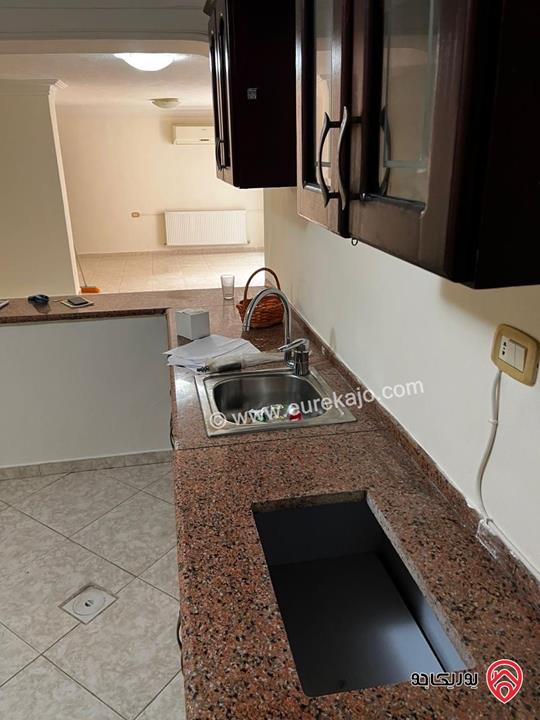 شقة شبه أرضية مساحة 470م للايجار في عمان - خلدا