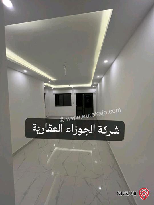 شقة أرضية فاخرة لم تسكن مساحة 150م داخلي و 30م خارجي للايجار في عمان - الياسمين