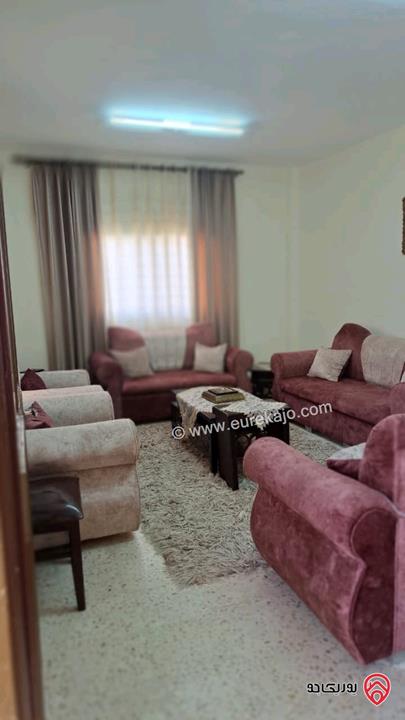منزل مستقل مساحة 200م على أرض 330م للبيع في الكرك - الثنية