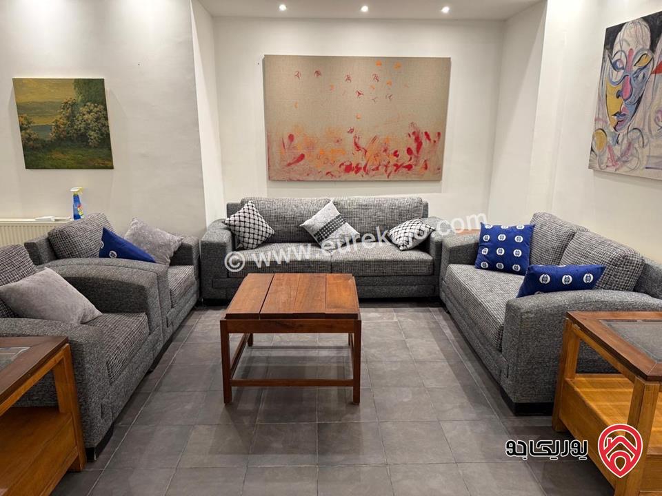 شقة سوبر ديلوكس أرضية مساحة 180م للبيع في عمان - جبل اللويبدة