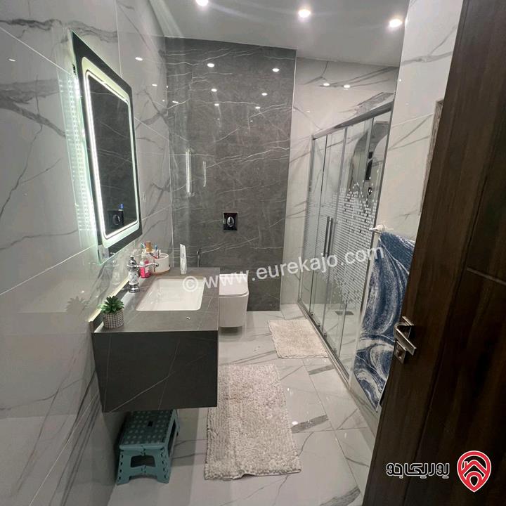 شقة طابق ثالث دوبلكس مساحة 225م للبيع في عمان - الجبيهة حي المنصور