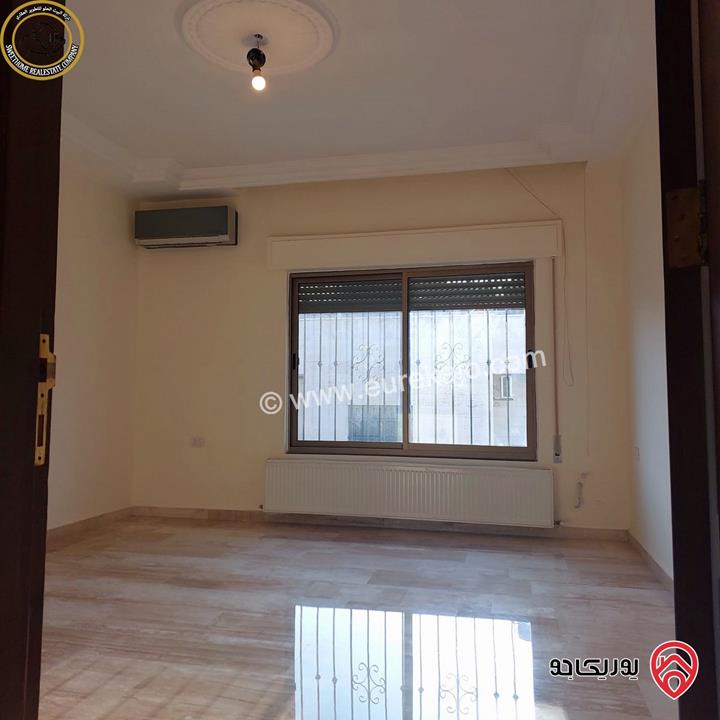 شقة فاخرة للبيع في خلدا - قرب مدارس ساندس طابق ثالث 200م مع روف 140م تشطيب سوبر ديلوكس بسعر مغري