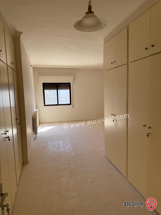 روف طابقي مساحة 349م للبيع في عمان - موقع مميز بالقرب من الدوار الخامس 