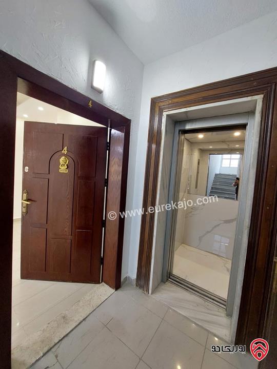 شقة مساحة 190م طابق أول للبيع في عمان - تلاع العلي