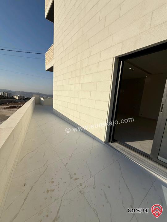 شقة أرضية ديلكوس مساحة 150م داخلي و 90م خارجي للبيع في عمان - الجبيهة الامام الغزالي