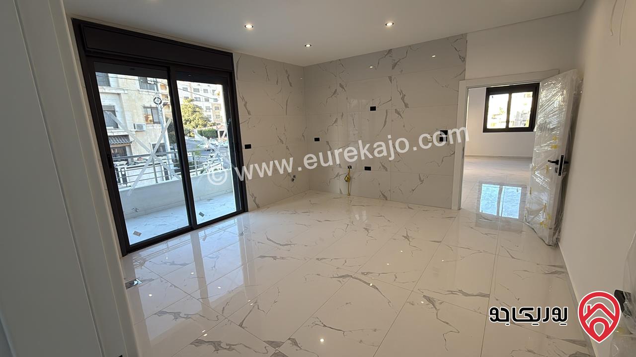 شقق فاخرة حديثة مساحة 235م / 240م للبيع في عمان - خلدا