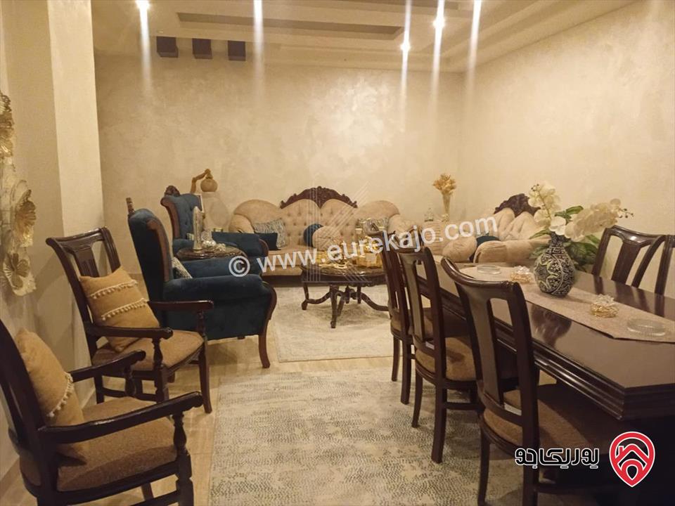 شقة فاخرة مساحة 176م شبه ارضية للبيع في عمان - المدينة الرياضية