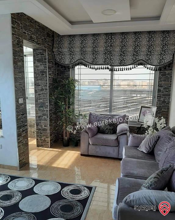 شقة طابق ثالث مساحة 140م للبيع في عمان - حي الصحابة