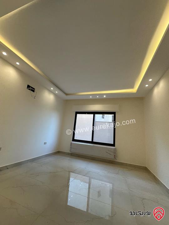 شقة طابق أول مساحة 207م للبيع في عمان - منطقة ضاحية النخيل 