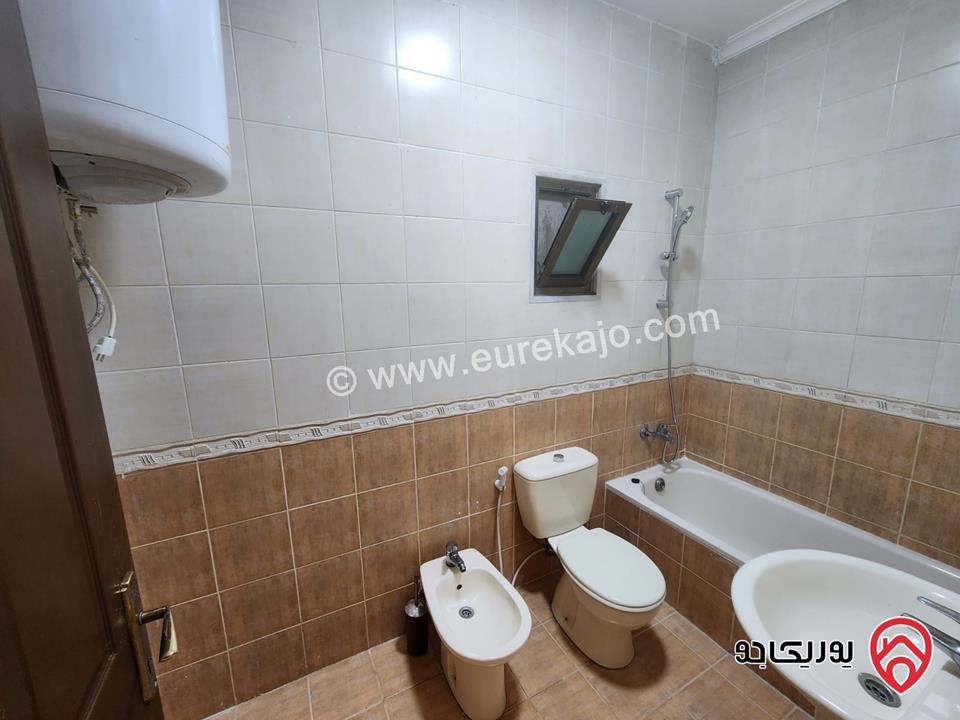 شقة مساحة 135م طابق أول للايجار في عمان - الجبيهة