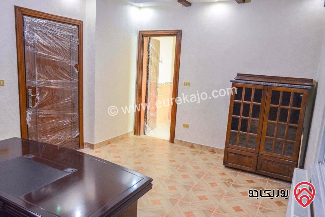 فيلا متلاصقة مساحة 930م على أرض 420م للبيع في عمان - ضاحية الرشيد 