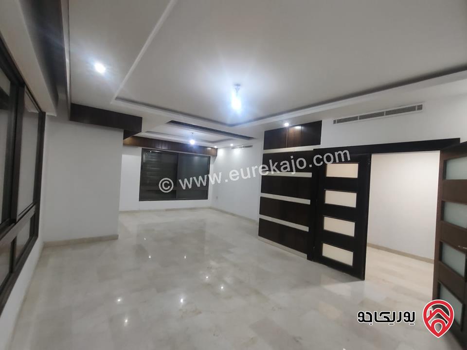 شقق مساحة 250م للبيع في عمان - ام اذينة 