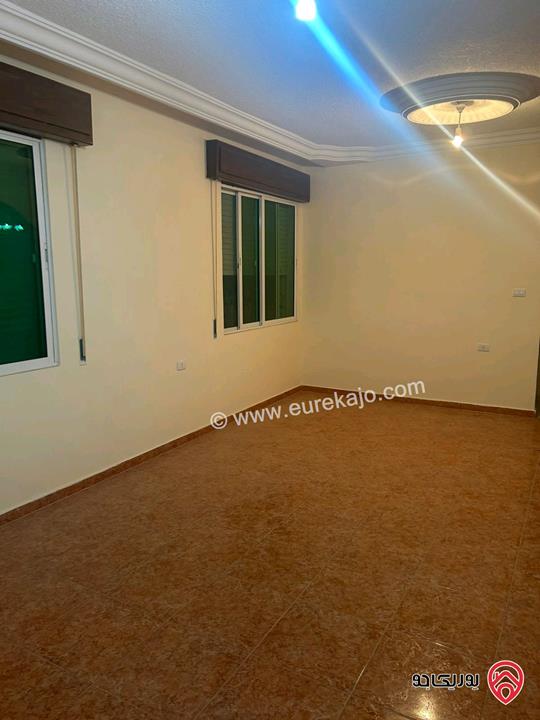 شقة أرضية مساحة 160م داخلي و 85م خارجي للبيع اقساط في الزرقاء الجديدة