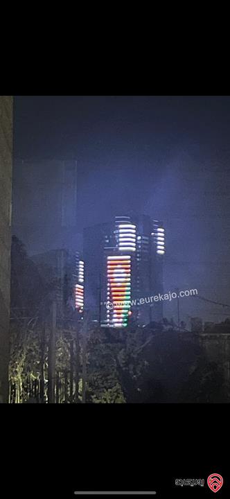 شقة دوبلكس طابق أرضي وشبه ارضي مساحة 310م داخلي و 300م خارجي للبيع في عمان - أم أذينة من المالك