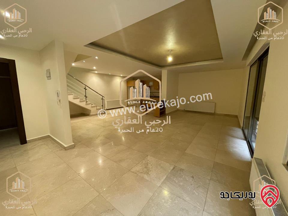 شقة سوبرديلوكس دوبلكس مساحة 270م أرضية للايجار في عمان - شميساني 