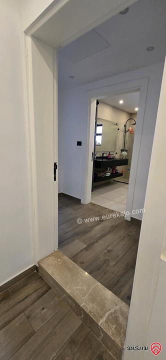 شقة تربلكس مساحة 469م داخلي و 150م خارجي للبيع في عمان - عبدون