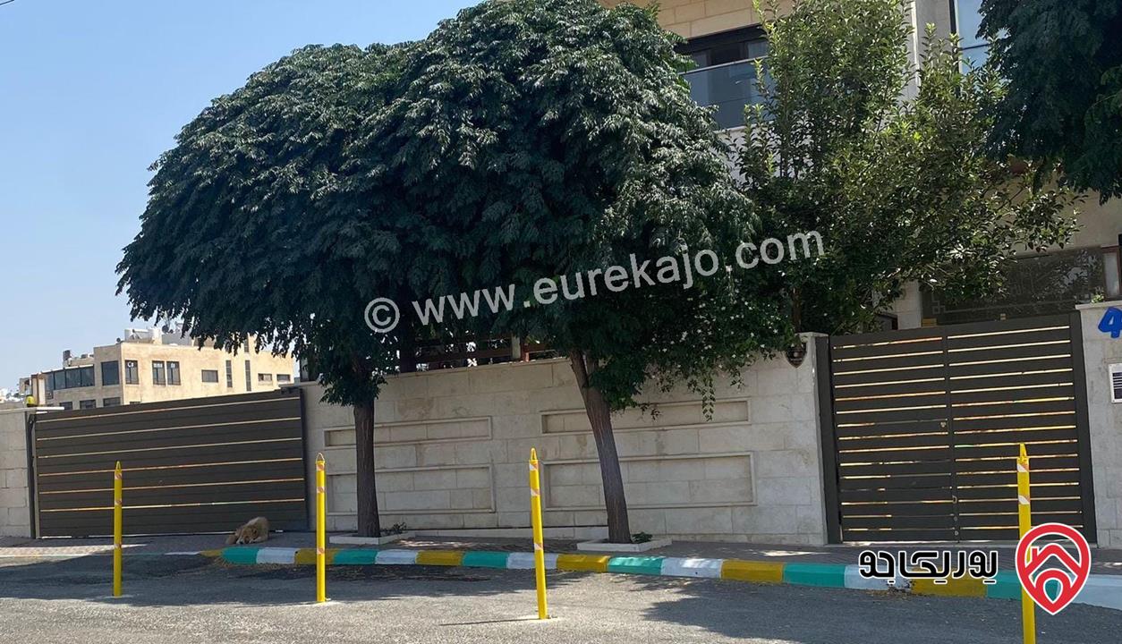 شقة فخمة مميزة طابقية مساحة 320م للايجار في عمان - خلدا