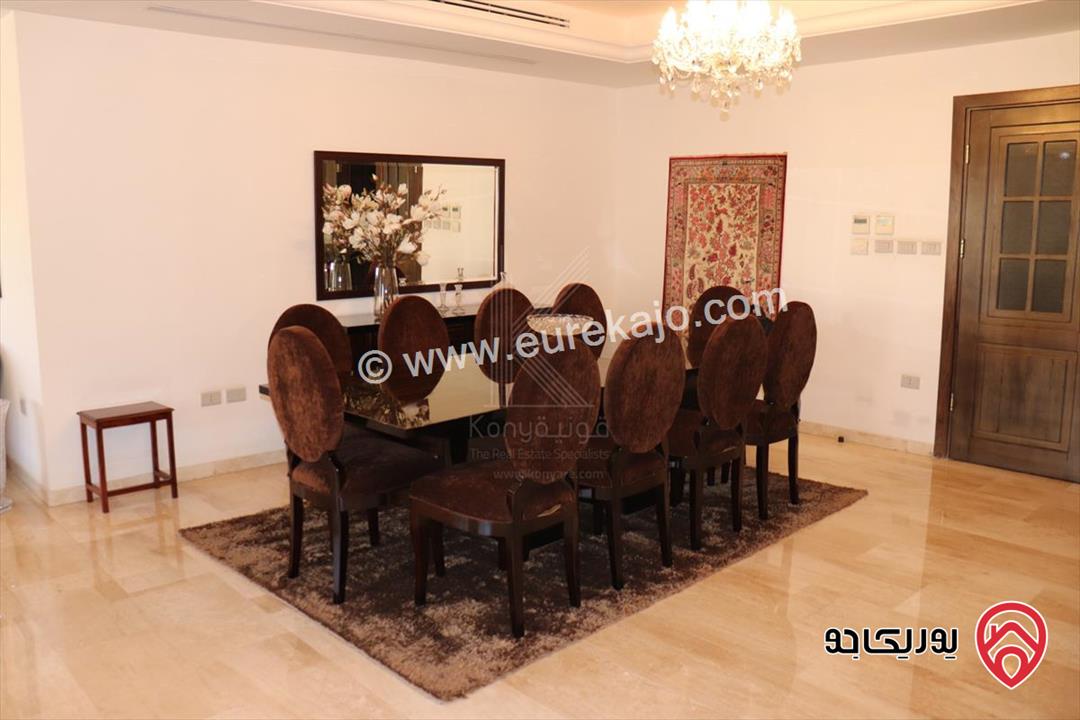 شقة فاخرة طابق أول مساحة 308م للبيع في عمان - دير غبار