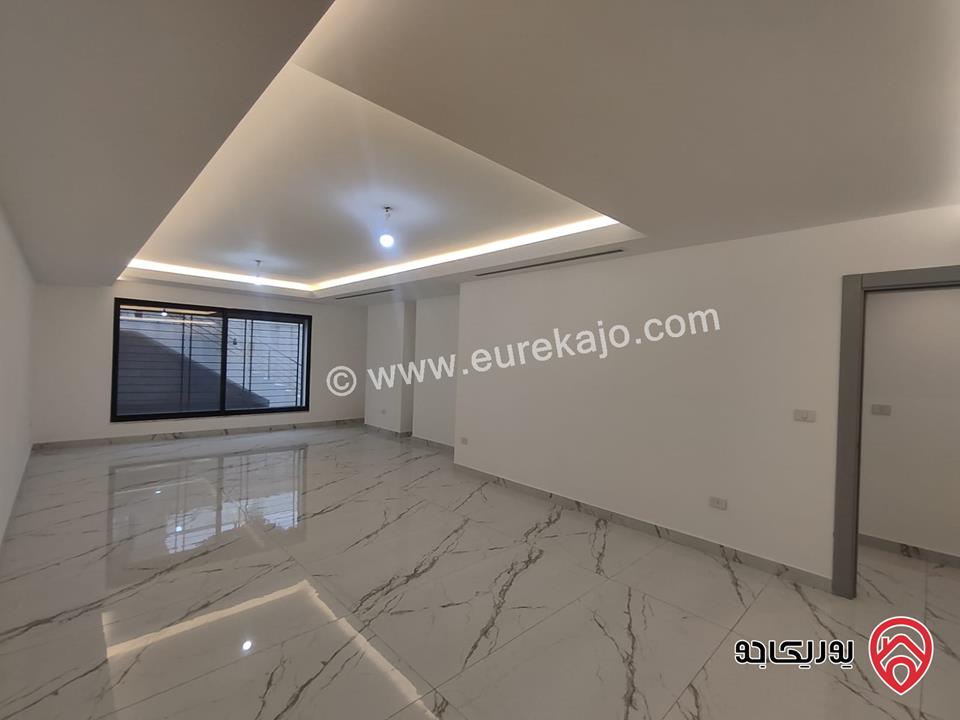 شقة شبه أرضية مساحة 205م داخلي و 150م خارجي للبيع في عمان - الصويفية  	 