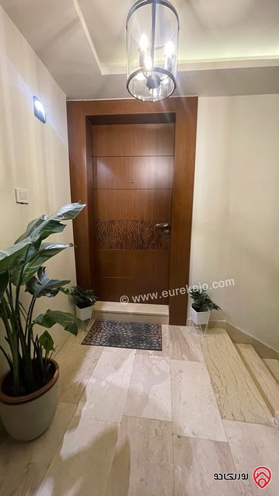 شقة فاخرة دوبلكس طابق اخير مع روف مساحة 270م للبيع في خلدا - العوجانية