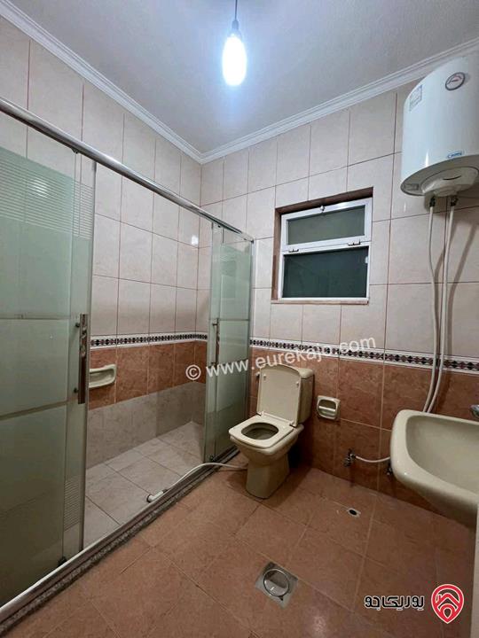 شقة فارغة مساحة 185م طابق ثالث للايجار في عمان - أم السماق