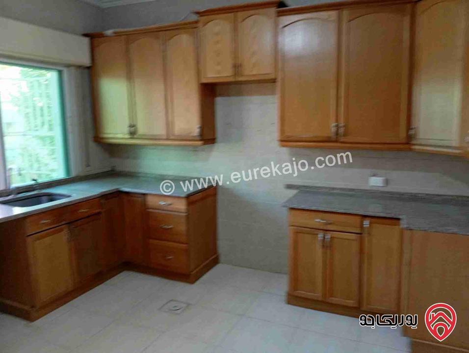 شقة فارغة مساحة 160م للايجار في عمان - خلدا