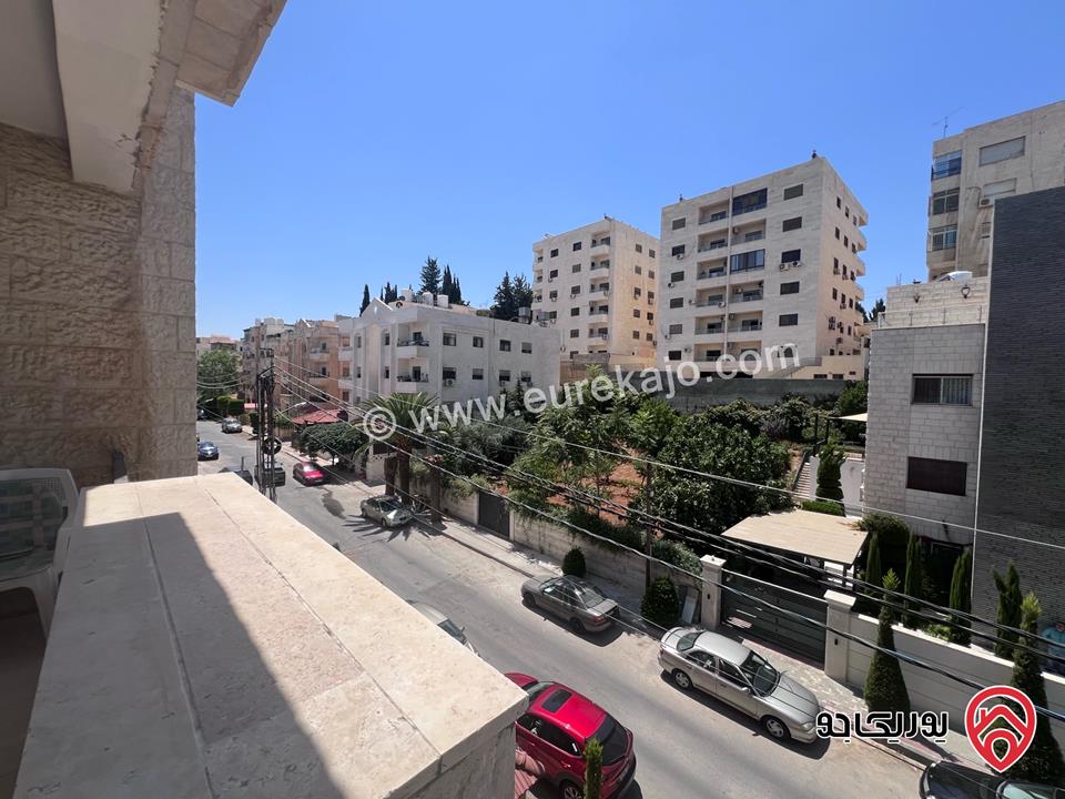 شقة مساحة 305م طابق ثاني للبيع في عمان - الرابية