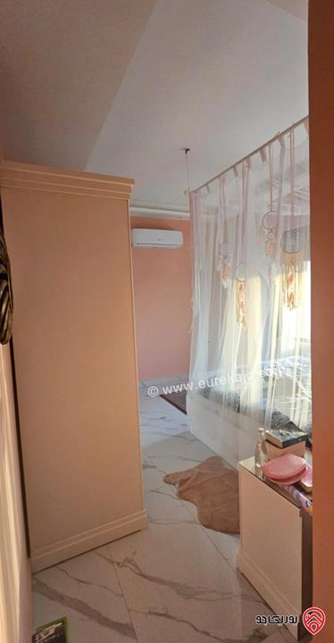 شقة طابق ثالث دوبلكس مساحة 280م للبيع في عمان - خلدا