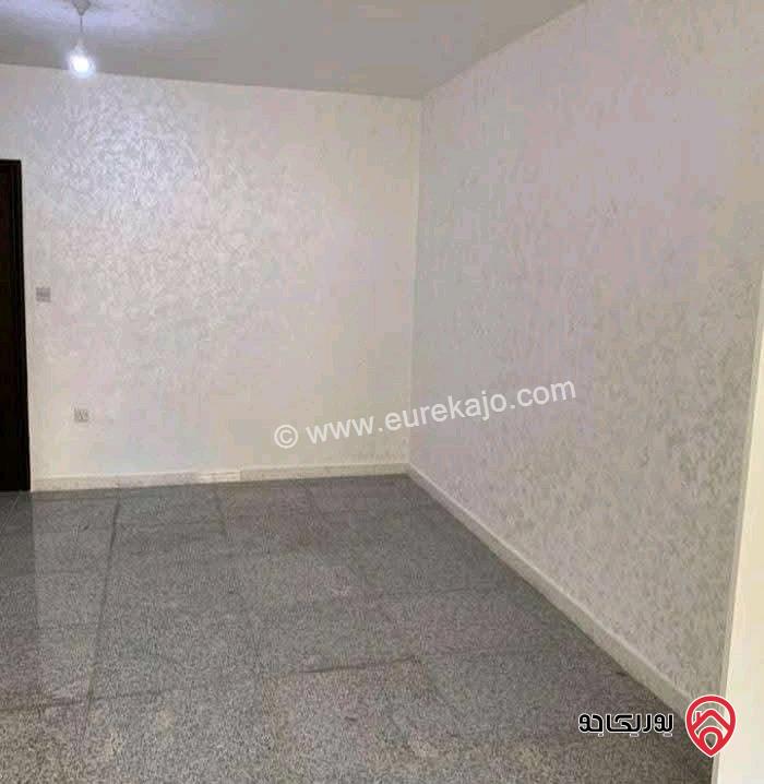 شقة فارغة مساحة 130م طابق ثالث للايجار في عمان - تلاع العلي