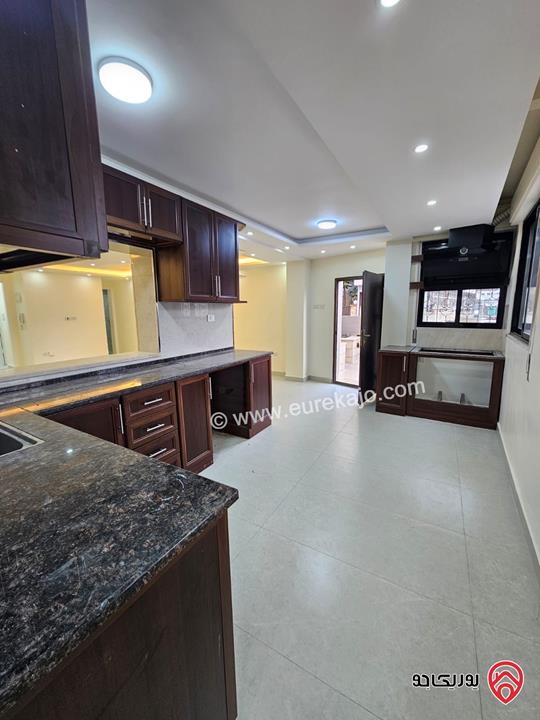 شقة أرضية مساحة 100م للايجار في عمان - تلاع العلي